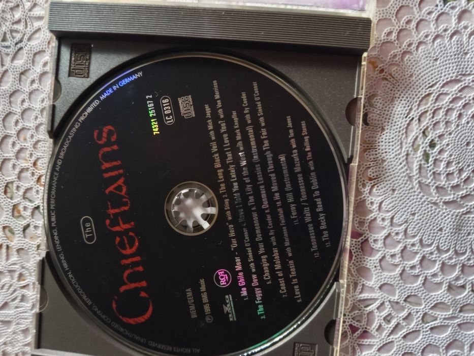 CD.   Chieftains