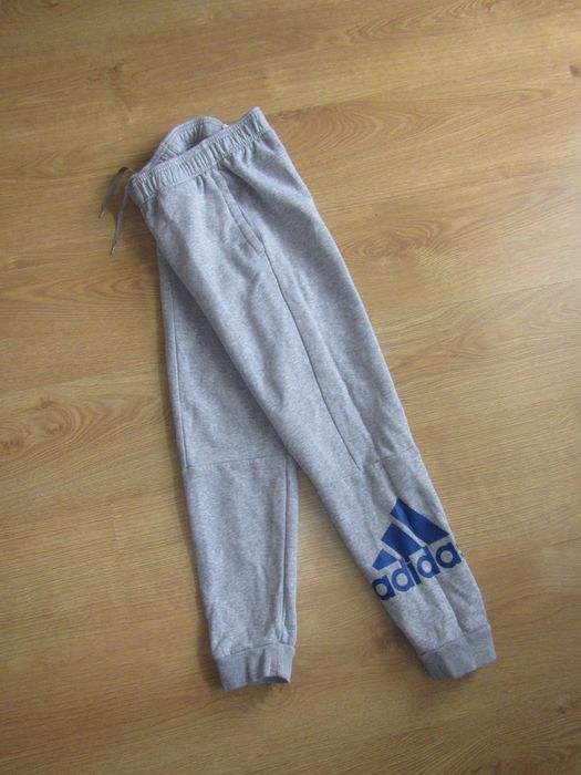 ADIDAS spodnie dresowe rozm.152