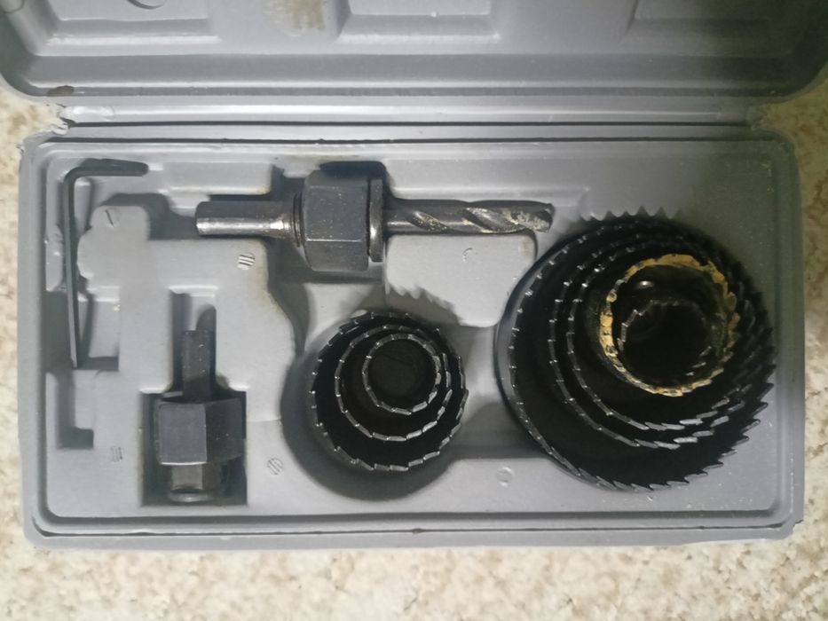 Набір ел.інструментів: дриль, лобзик, шліфмашина, фен, стійка та інше