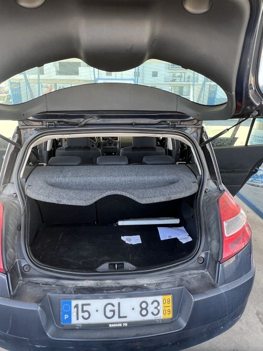 Renault Megane procura nova familia