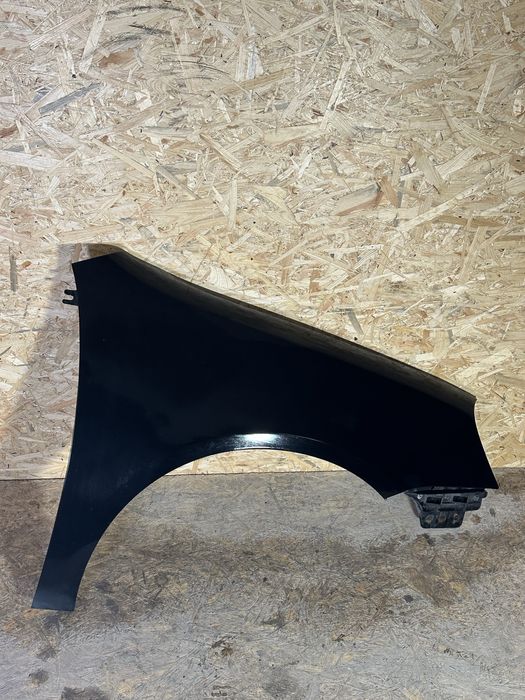 Błotnik Prawy Przedni Przód Volkswagen Golf 5 Czarny