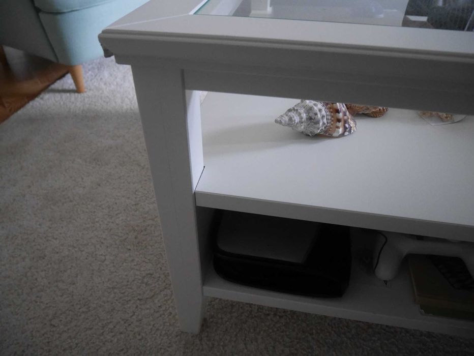 Mesa de Centro IKEA IDANÄS Branca (80x80 cm) – Vidro e Gaveta