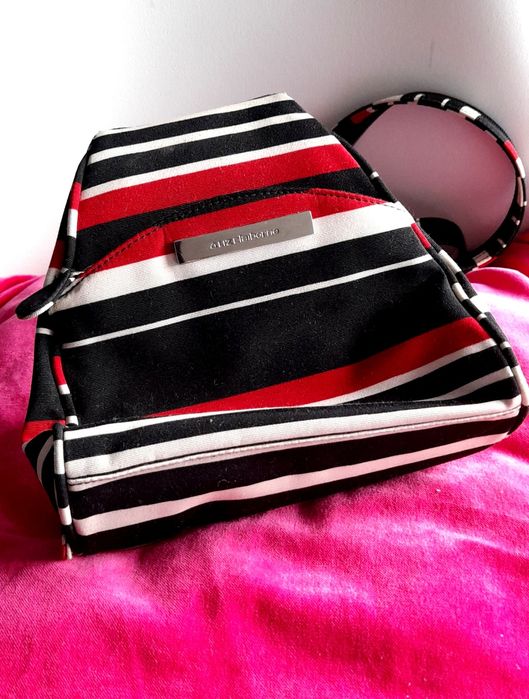 Plecak damski mini Liz Claiborne biel czerń czerwień modny miejski design zamki super okazja