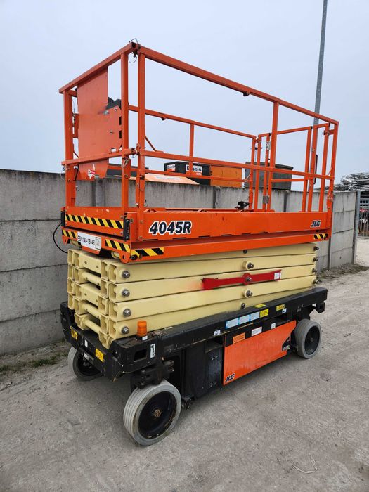Podnośnik koszowy samojezdny nożycowy JLG 4045R -2018 r - 342 mth