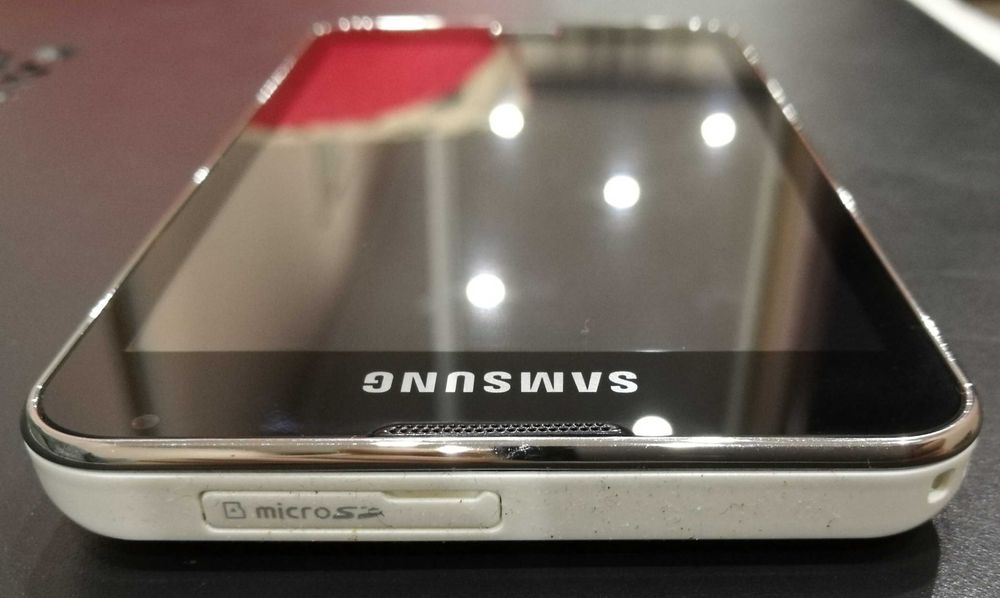 Планшет Samsung Galaxy S Wi-Fi 5.0 YP-G70CW