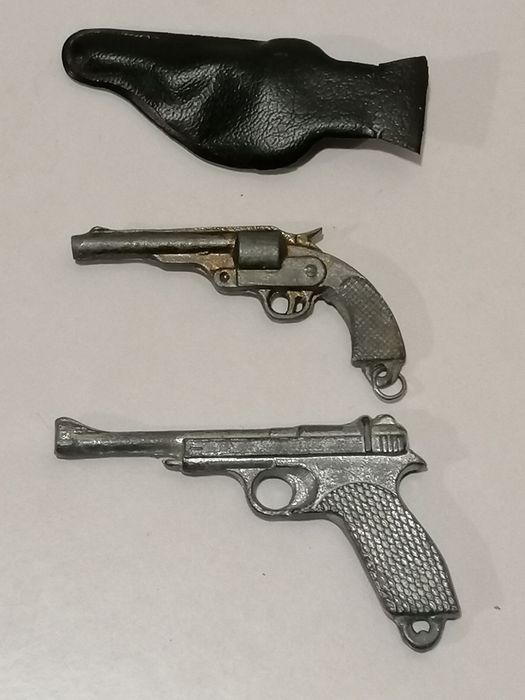 Брелок пистолет СССР