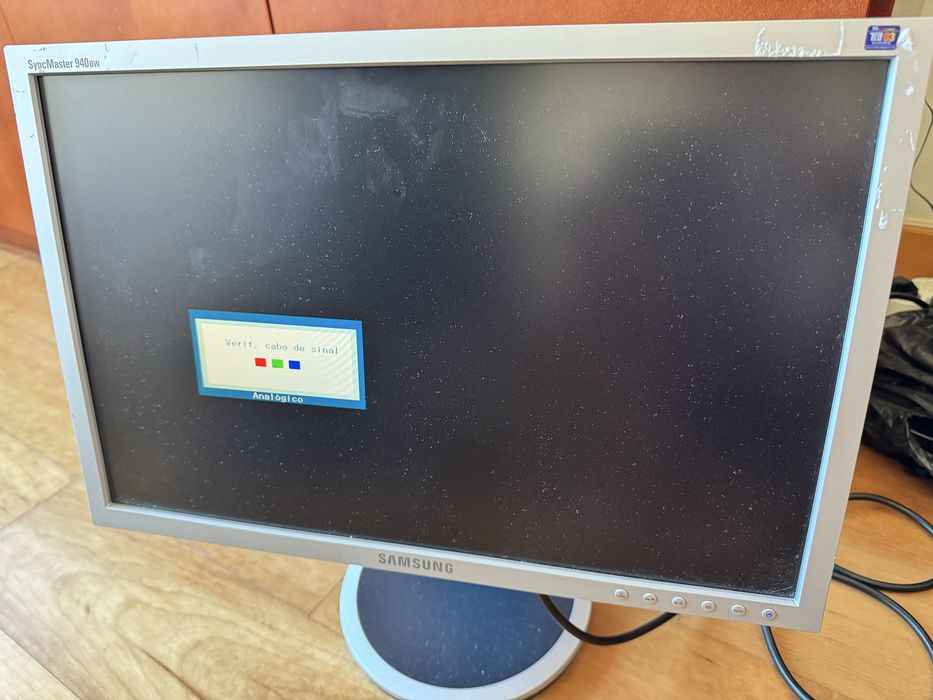 Monitor Samsung SyncMaster 940BW 19’’469163513564385280