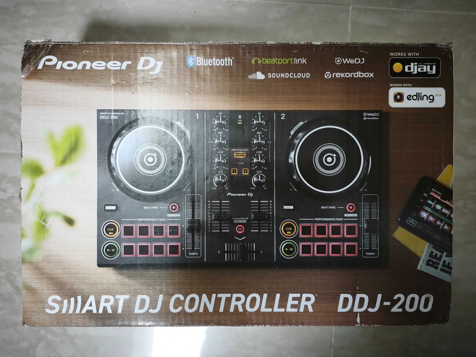 Controlador DJ Pioneer DDJ 200