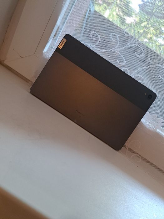Tablet lenovo tam m10