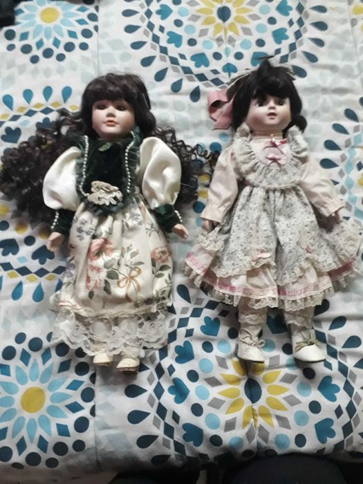 Bonecas de percelana