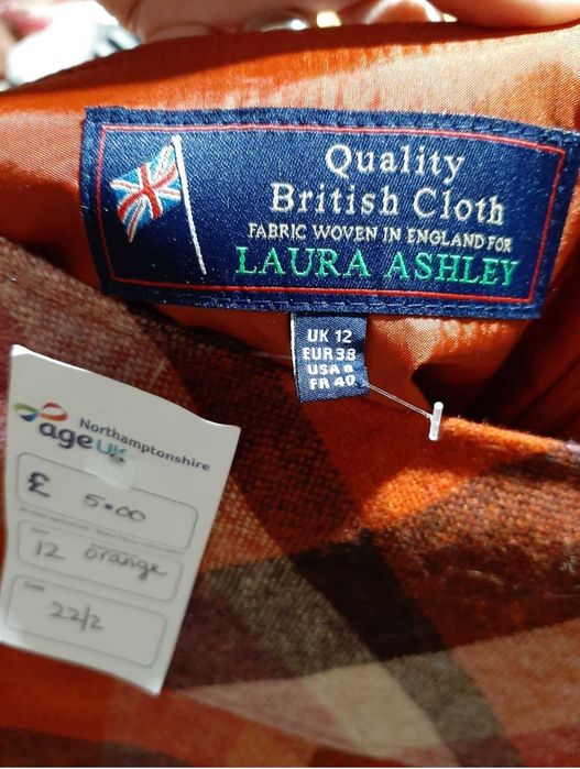 Жіноча тепла спідниця в клітинку Laura Ashley (оригінал)