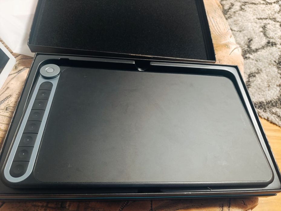 Графічний планшет Huion Inspiroy Dial Q620M