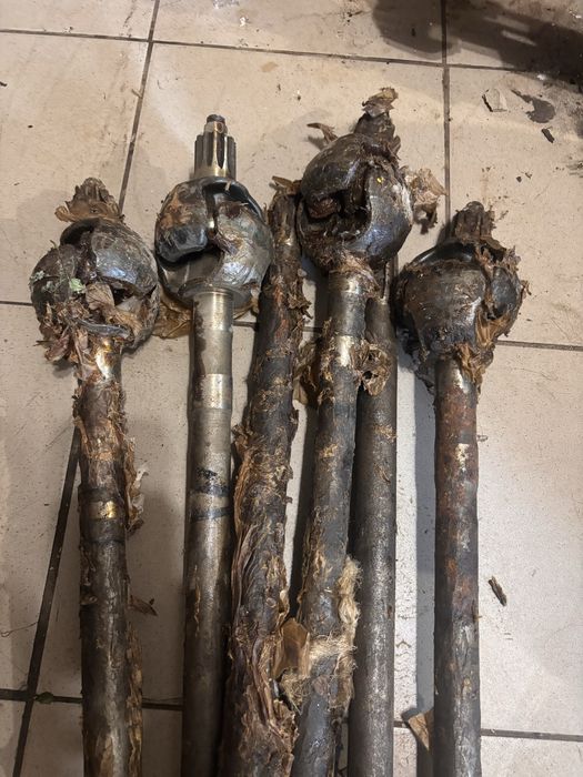 Шарнір поворотного кулака, шрус УАЗ 469, старого зразка редукторного