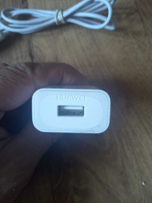 Ładowarka sieciowa Huawei  oryginał z kablem USB
