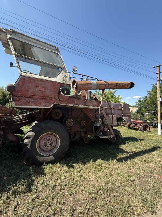 Продам комбайн НИВА