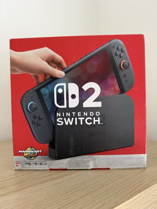 Nintendo Switch 2 c/ Mario Kart World SELADO