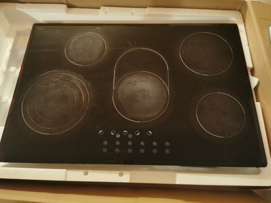 Płyta ceramiczna Amica PBF5VQ205F 77cm duża