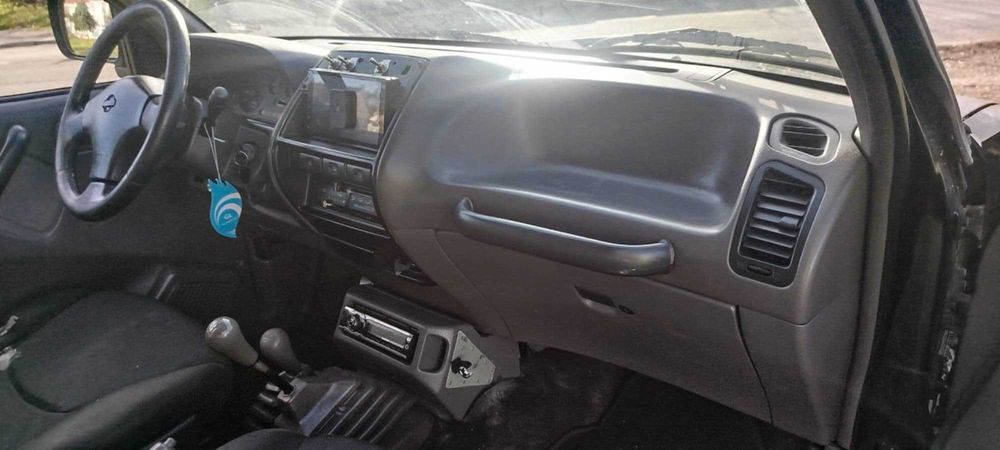 Nissan Terrano ll 2.7 td pra vender às peça