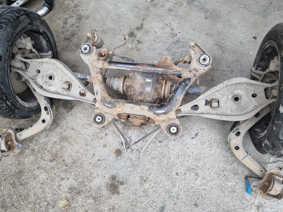 Zwrotnica piasta wahacz Bmw E46 3.0d XD 4x4