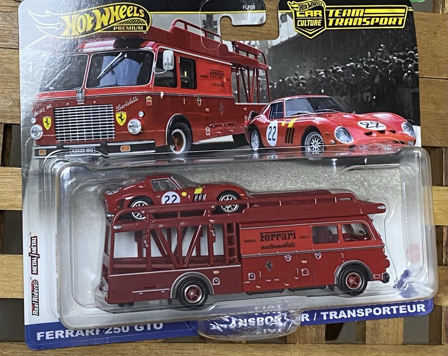 Hot Wheels Ferrari Team Transport ou troca