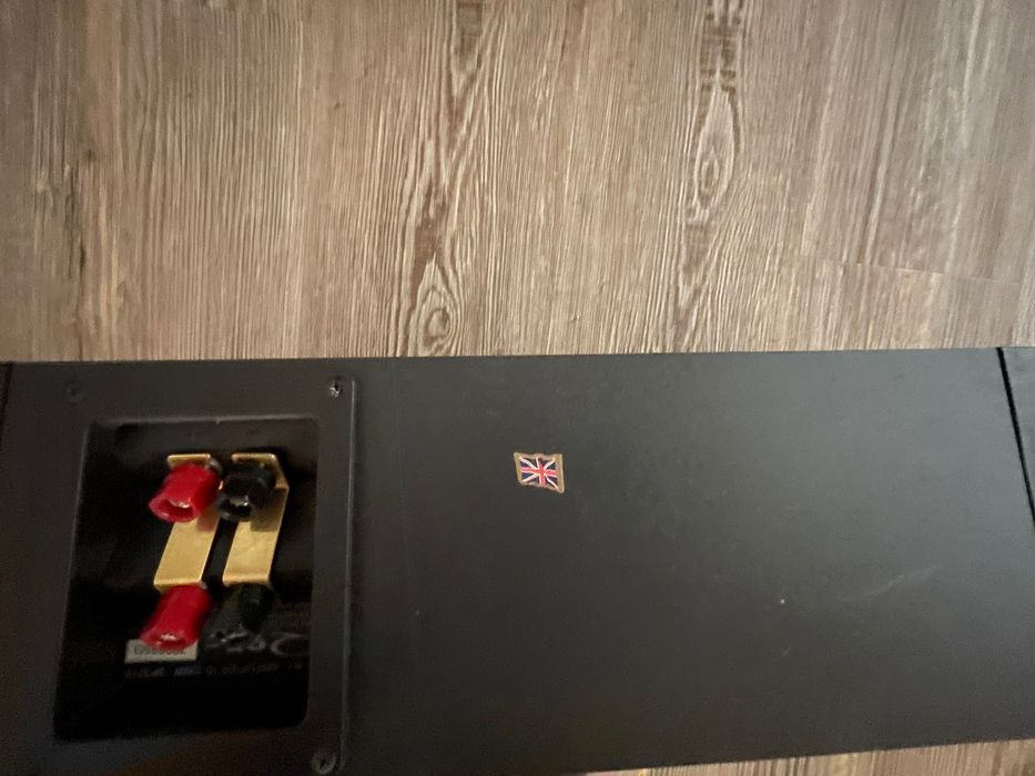 Coluna KEF base bom estado