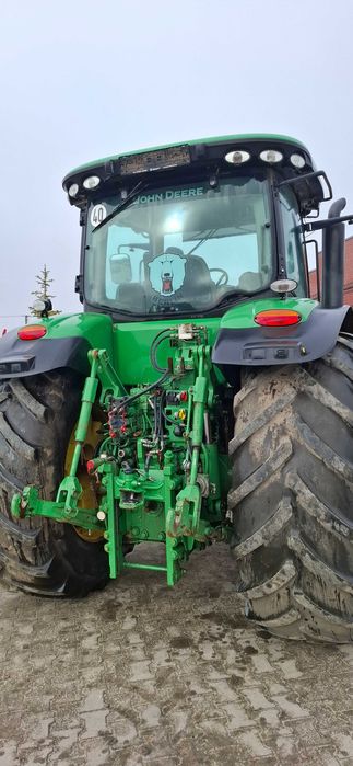 Ciągnik John Deere 7230 R