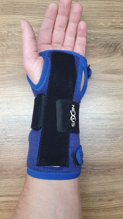 Stabilizator nadgarstka z szyną Nexus
