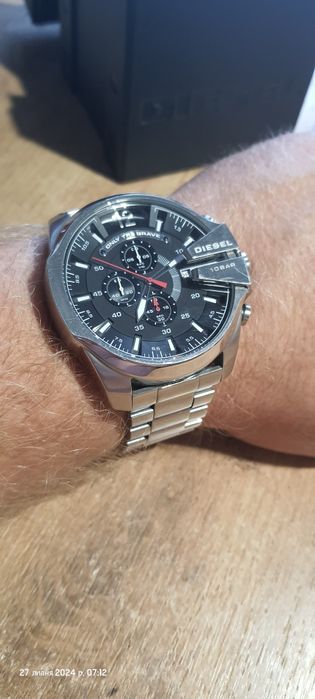 Часы Diesel. Продам часики DZ4308.