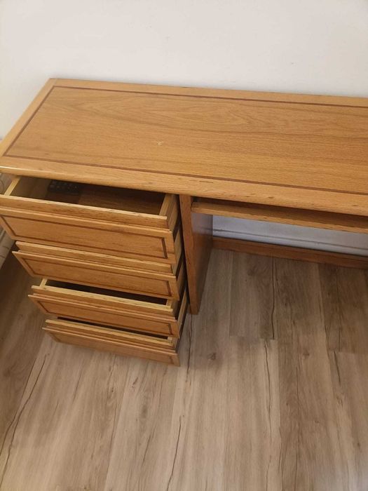 Secretária em segunda mão