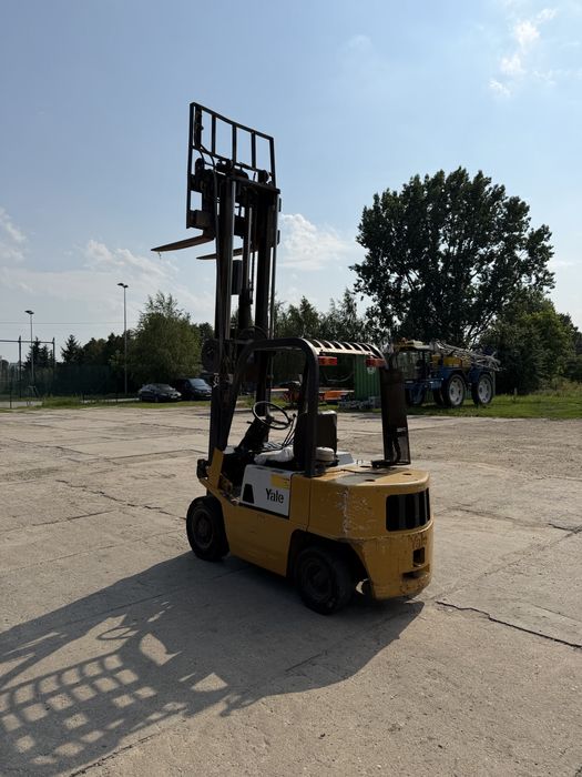 Wózek widłowy Yale 2.5t diesel przesuw