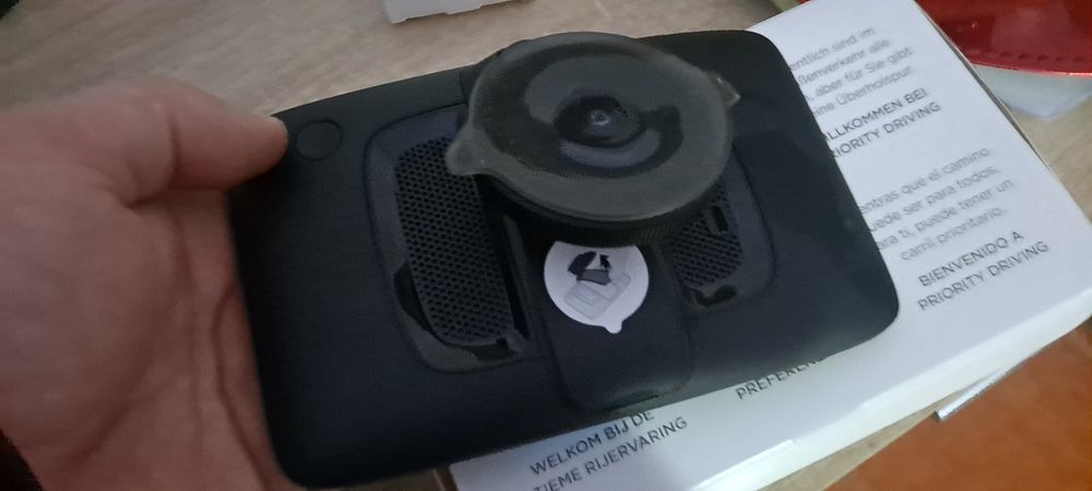 Vendo Gps tomtom go basic 6" .. Só PARA CARRO!!