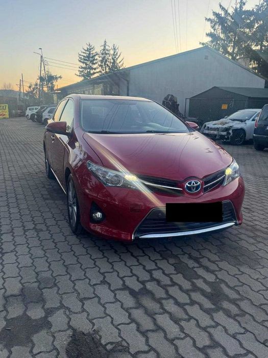 Здам в оренду/ прокат TOYOTA AURIS 1.8 ГАЗ HYBRID