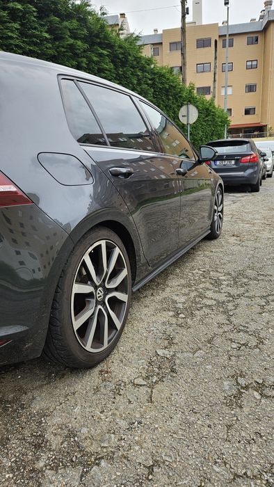 Volkswagen Golf GTE 1.4 Hibrido plug in aceito troca por Mini, fiat500