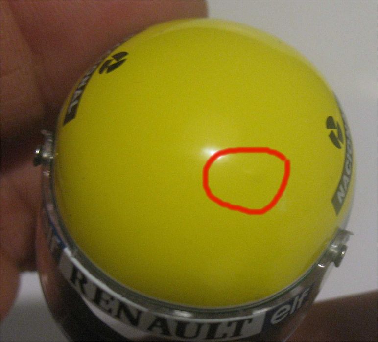 Capacete Ayrton Senna -Temporada 1985 (Lotus) - C/DEFEITO - Escala 1/8