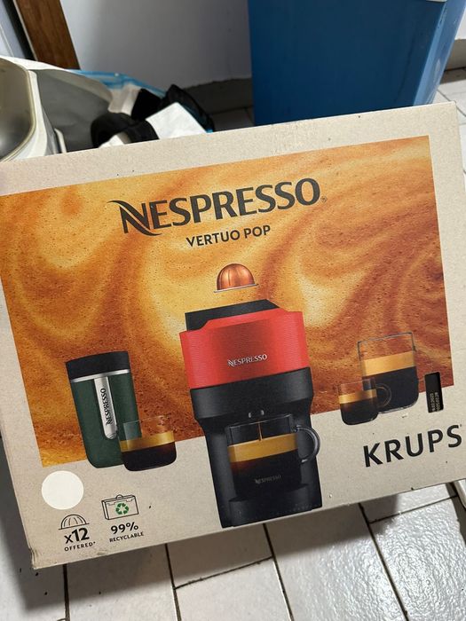 Máquina de Café  NESPRESSO