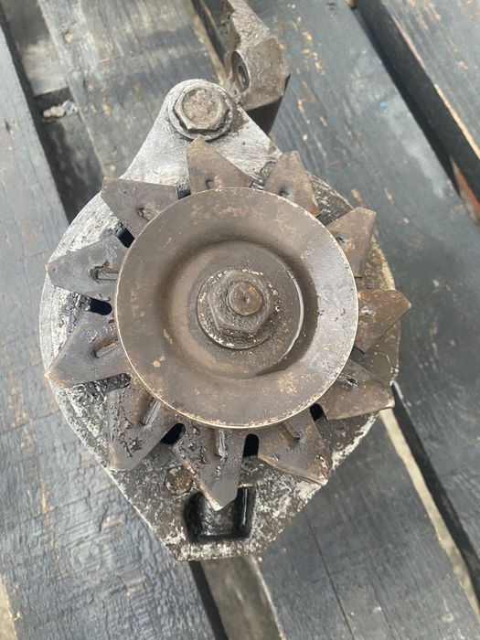 Продам генератор Ваз 2101,06