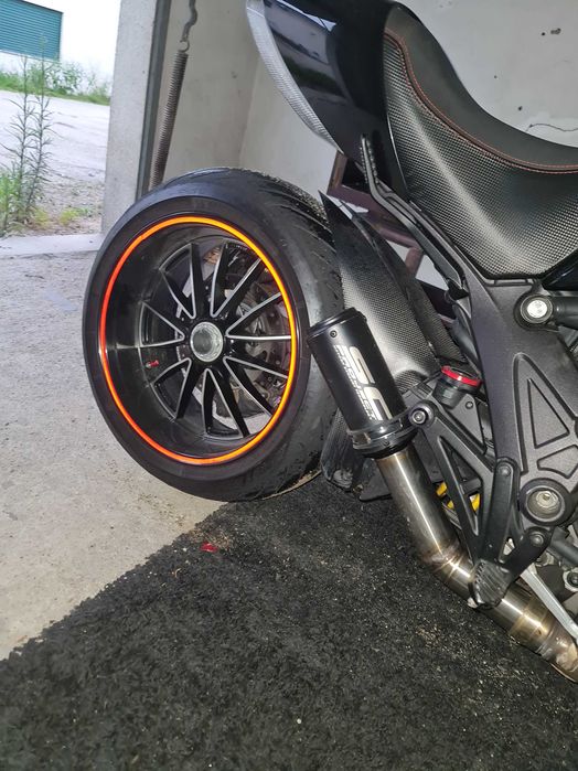 Ducati Diavel 1200 versão AMG