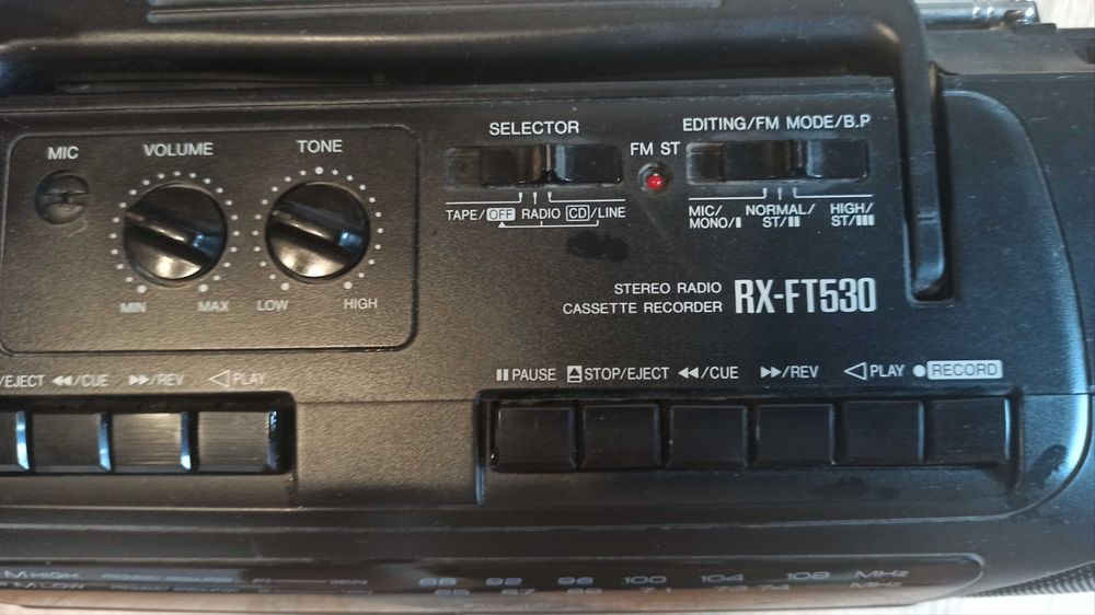 Radio magnetofon Panasonic RX-FT530
