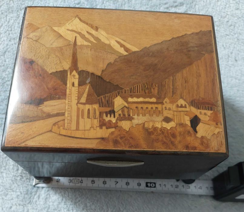 vintage szkatułka, puzderko z pozytywką, intarsja UNIKAT!