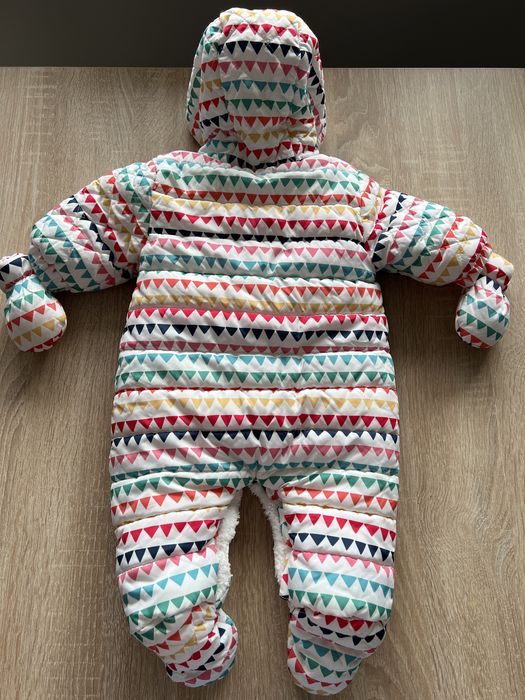 NEXT super kombinezon dziewczęcy z rękawiczkami 62 cm!