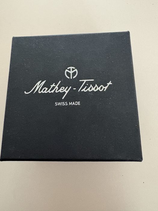 Годинник Mathey-Tissot