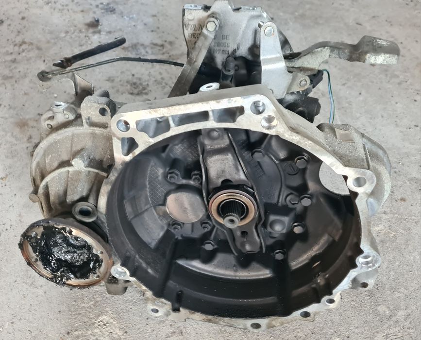 Skrzynia JCP 6 biegów 2.0fsi VW Passat B6 Audi A3 8P Touran Golf V 5