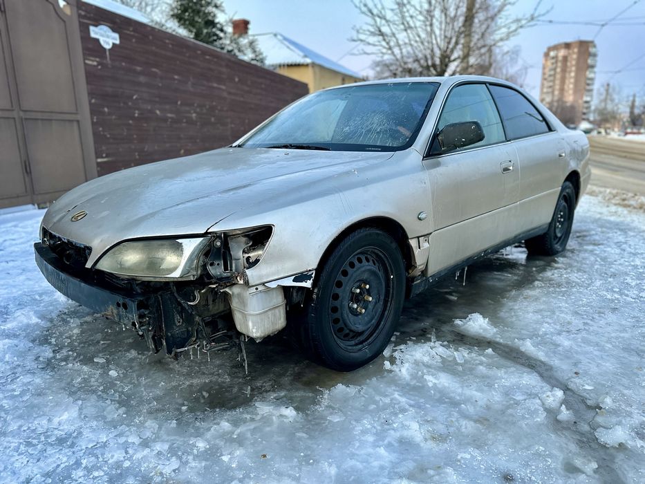Lexus ES300 2000г. 3.0л Бензин. АКПП