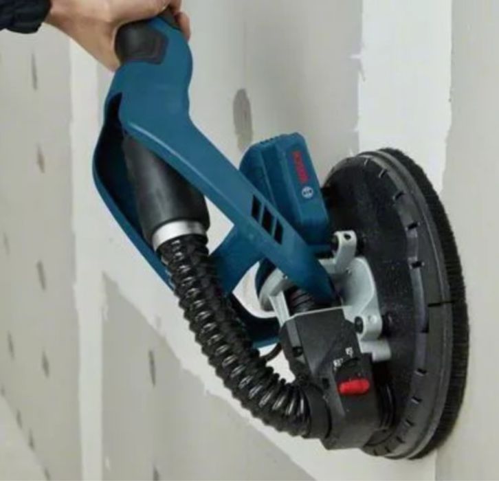 Шліфувальна машина Bosch GTR 550 Professional