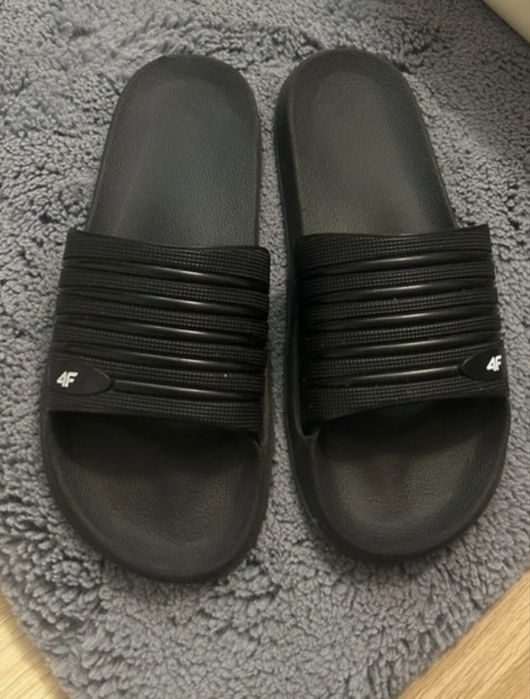 Klapki 4f jak Nowe