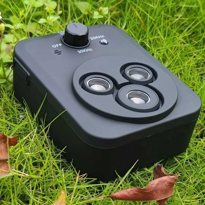 Уличный садовый отпугиватель собак, котов, птиц, мышей відлякувач PIR