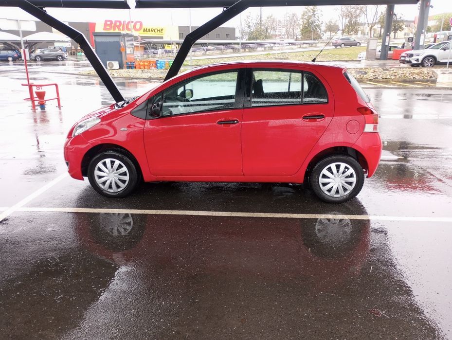 Toyota Yaris 1.0 gasolina 2009