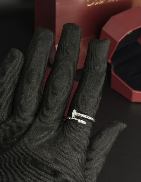 Кільце (каблучка) в стилі cartier Juste un Clou в пакуванні , як на фото