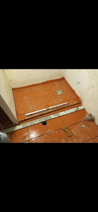 LADRILHOS E PINTURAS