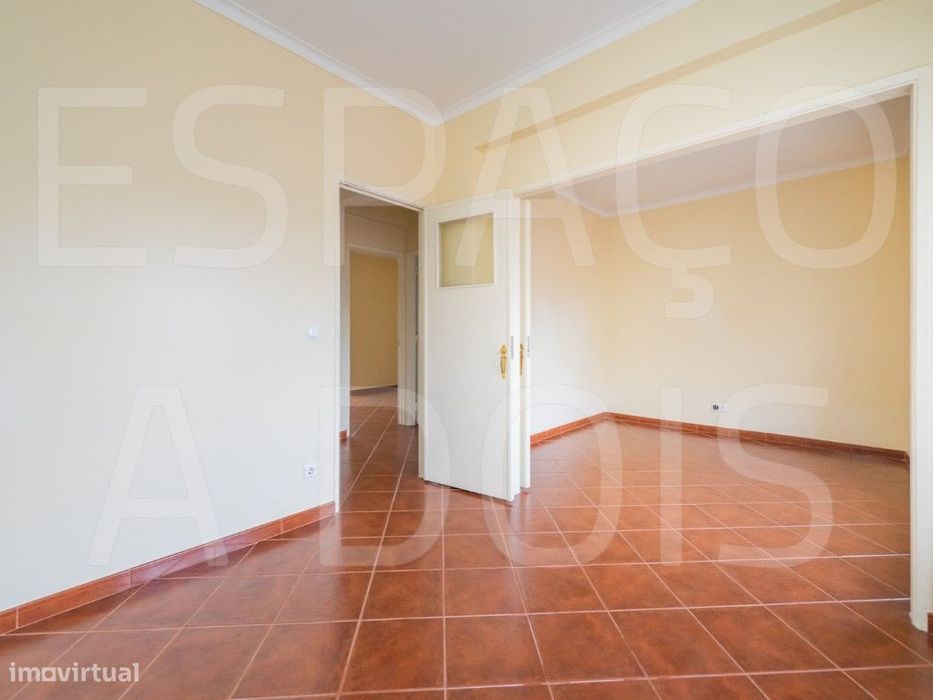 Apartamento T1 com Vista Rio e Varanda | Ajuda | Cozinha Equipada |...
